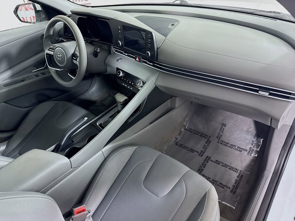 Certified 2021 Hyundai Elantra SEL FWD image 30