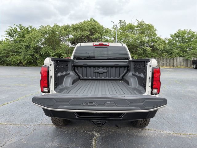 New 2026 Chevrolet Colorado ZR2 w/ Technology Package AWD/4WD image 15
