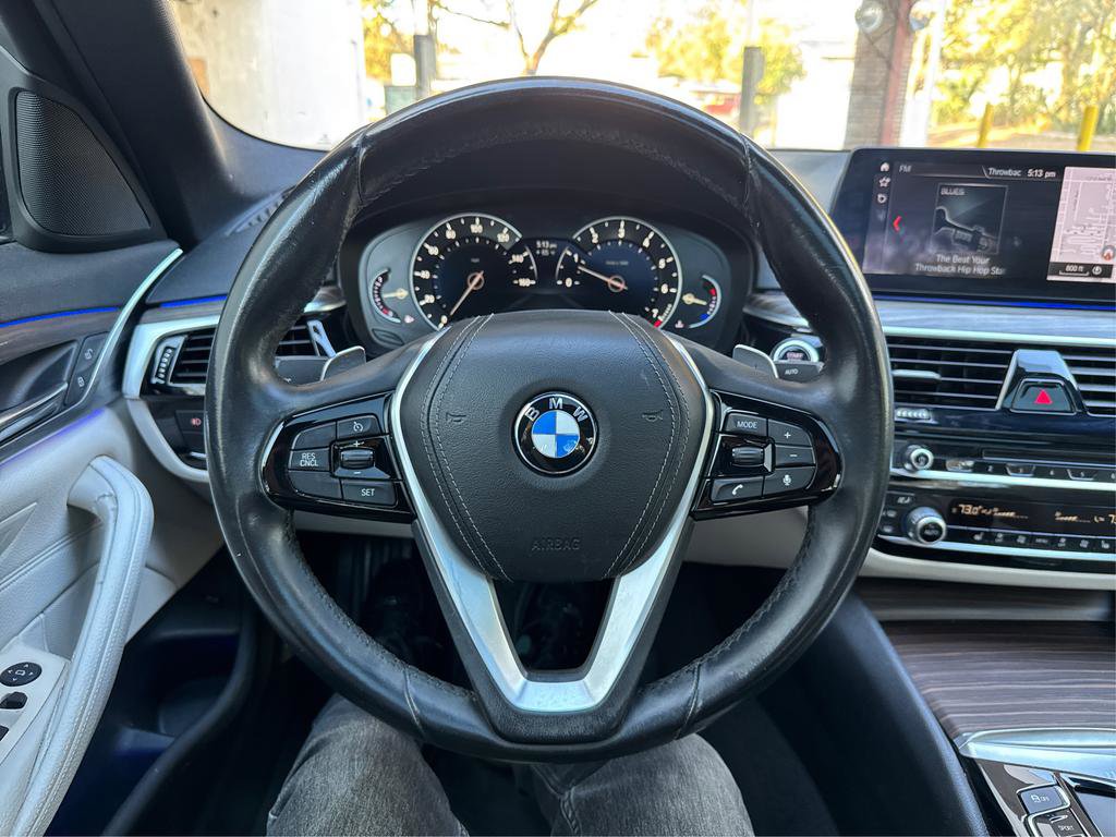 Used 2017 BMW 530i w/ Premium Package image 28