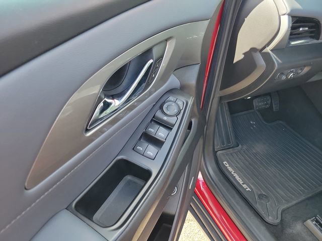 Used 2018 Chevrolet Traverse LT image 12