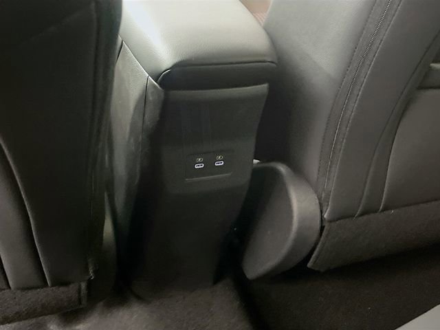 New 2026 Nissan Kicks SR image 15