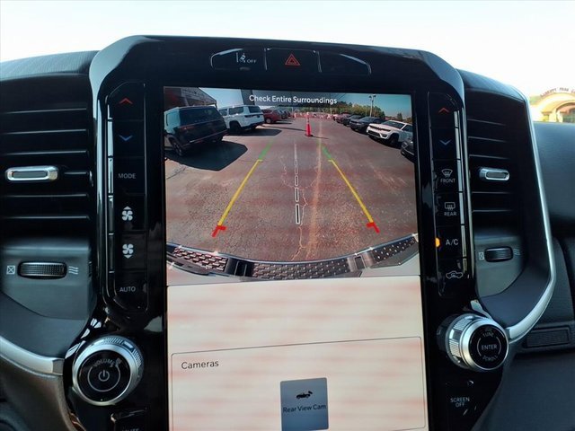 New 2026 RAM 1500 4x4 Crew Cab image 17