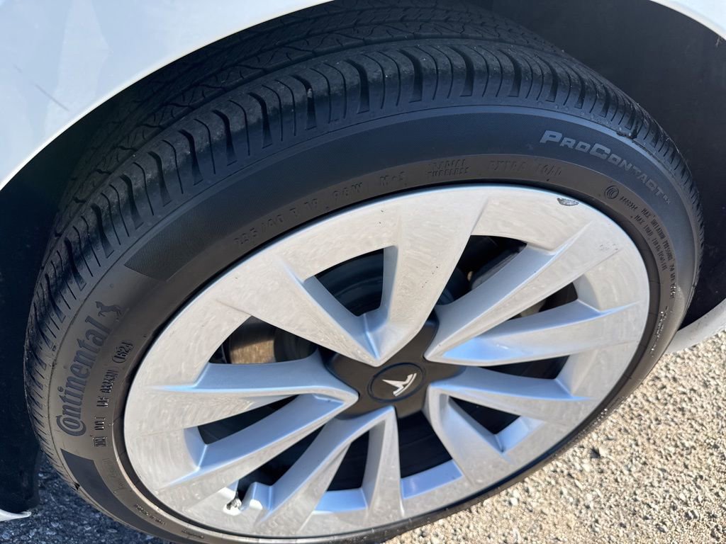 Used 2022 Tesla Model 3 image 11