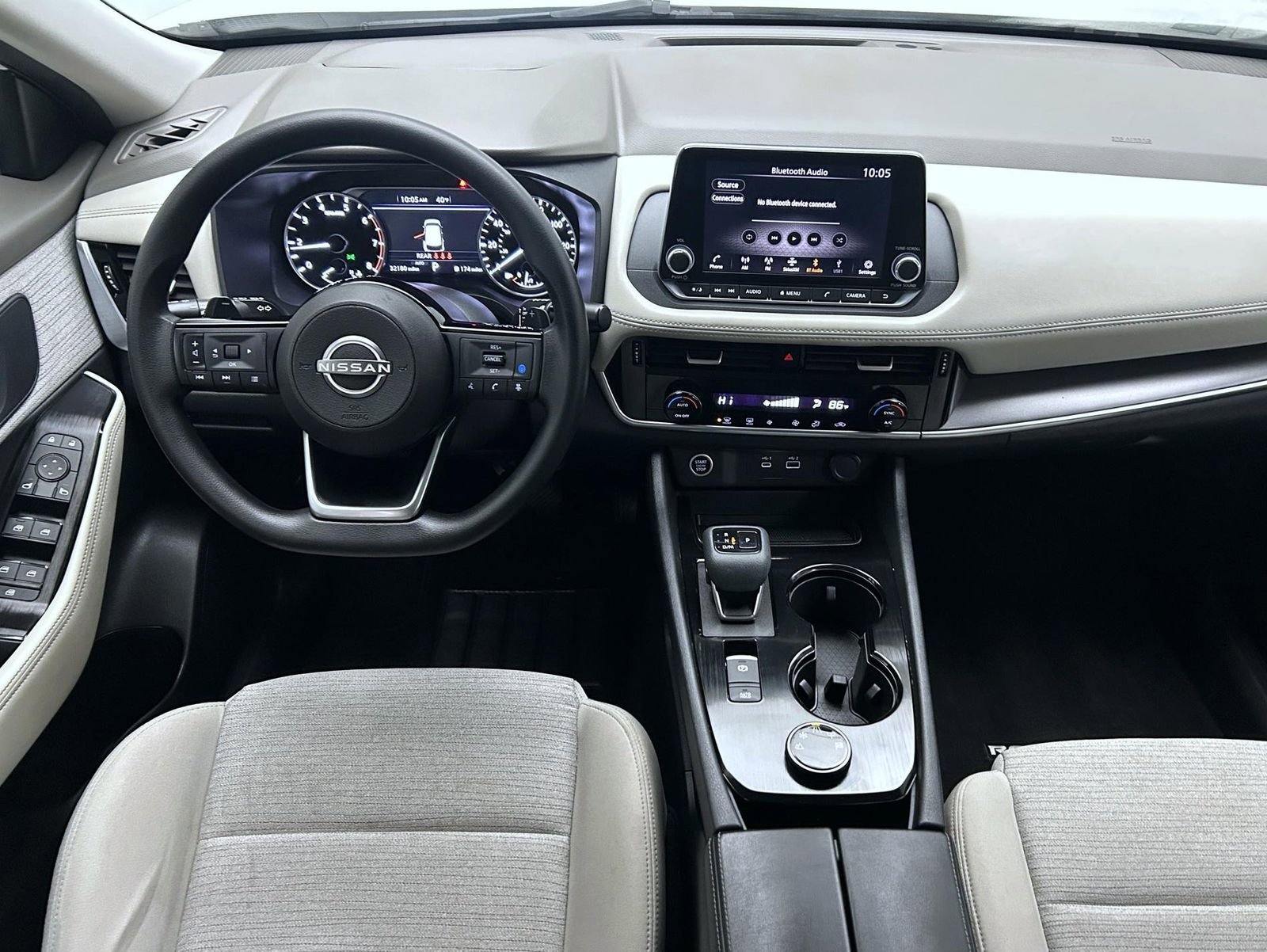 Used 2022 Nissan Rogue SV image 14