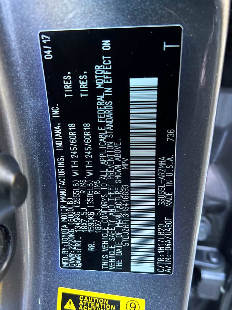 Used 2017 Toyota Highlander XLE w/ Carpet Mat Package AWD/4WD image 29