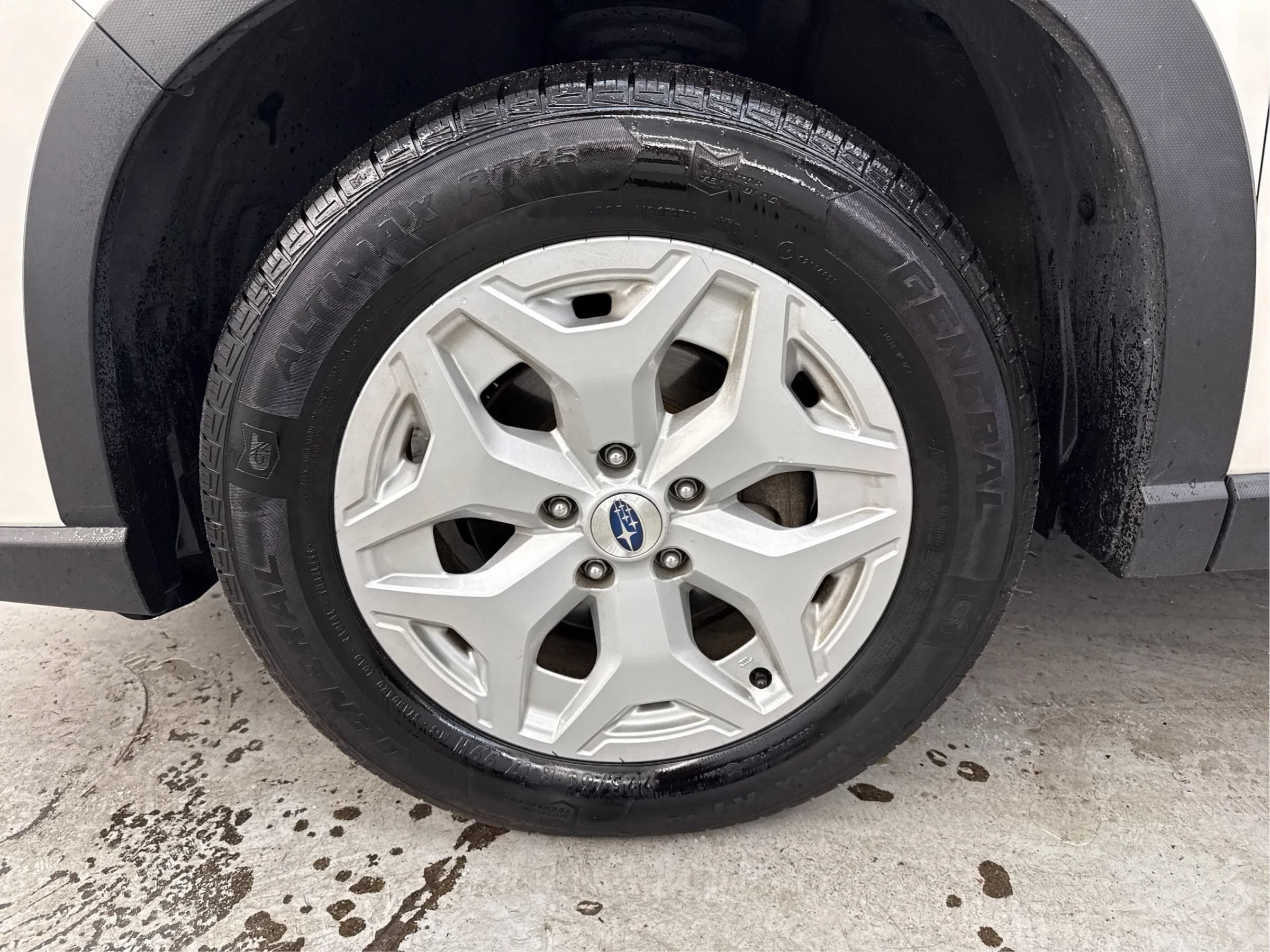Used 2023 Subaru Forester AWD/4WD image 29