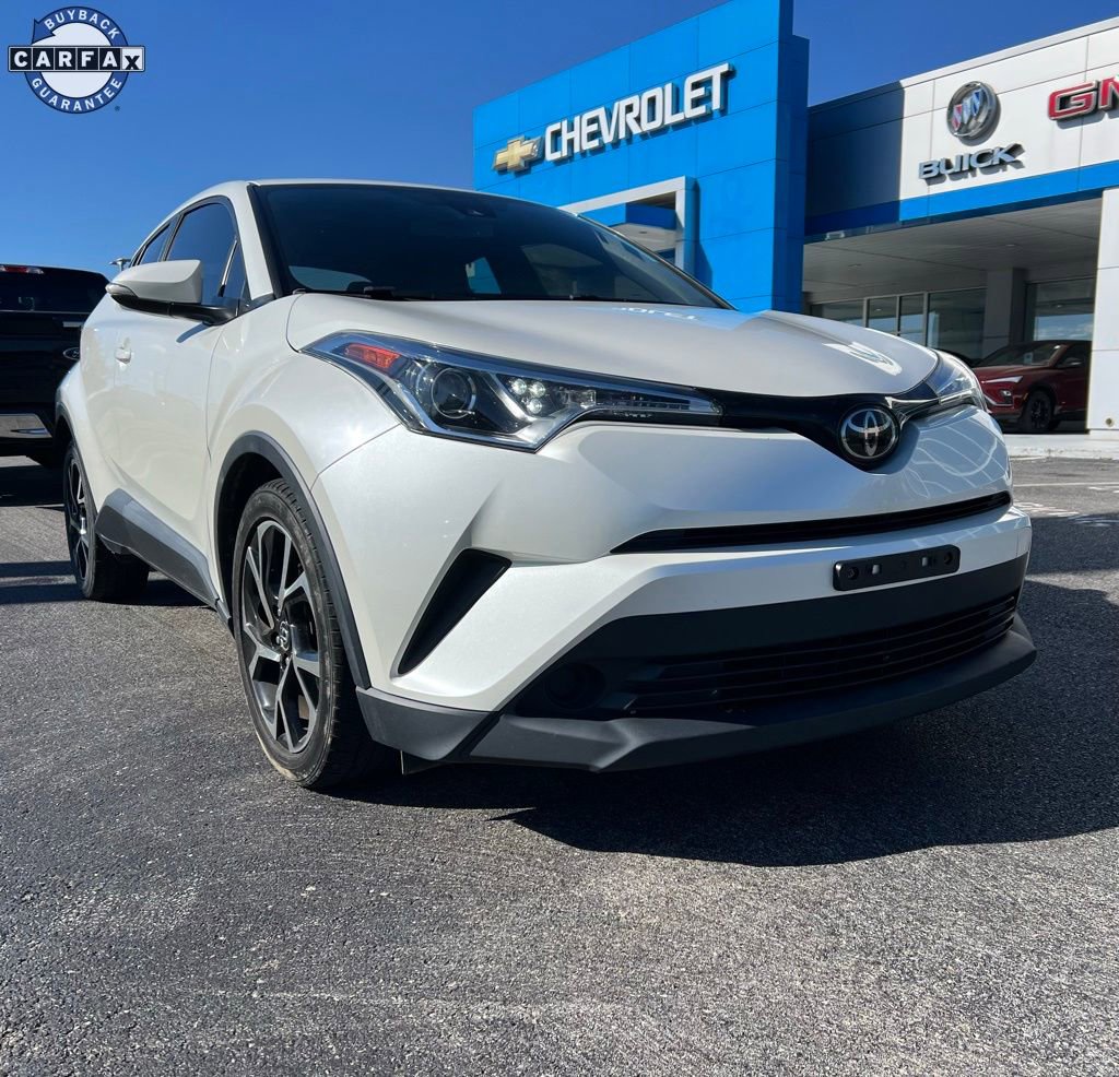 Used 2018 Toyota C-HR XLE image 1