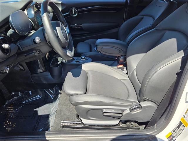 Used 2024 MINI Cooper SE image 14