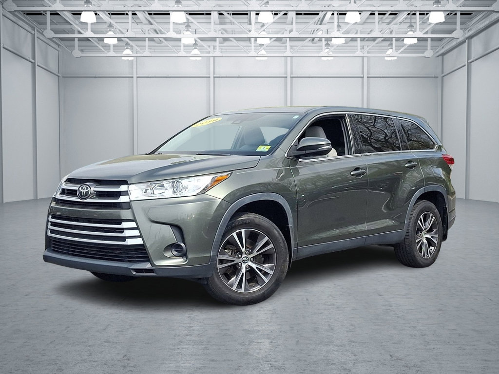 Used 2019 Toyota Highlander LE image 1