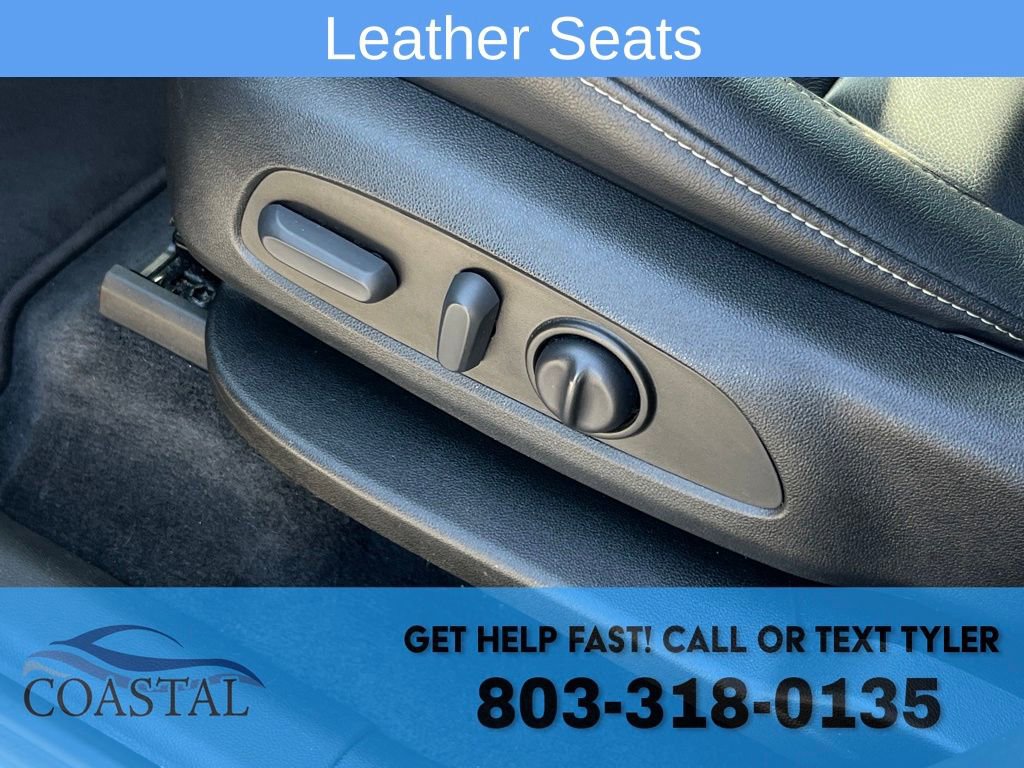 Used 2023 Chevrolet Traverse LT FWD image 9