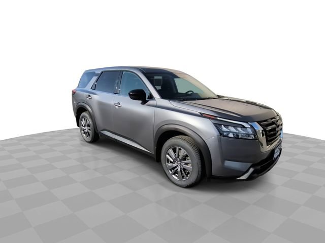 Used 2024 Nissan Pathfinder S image 2