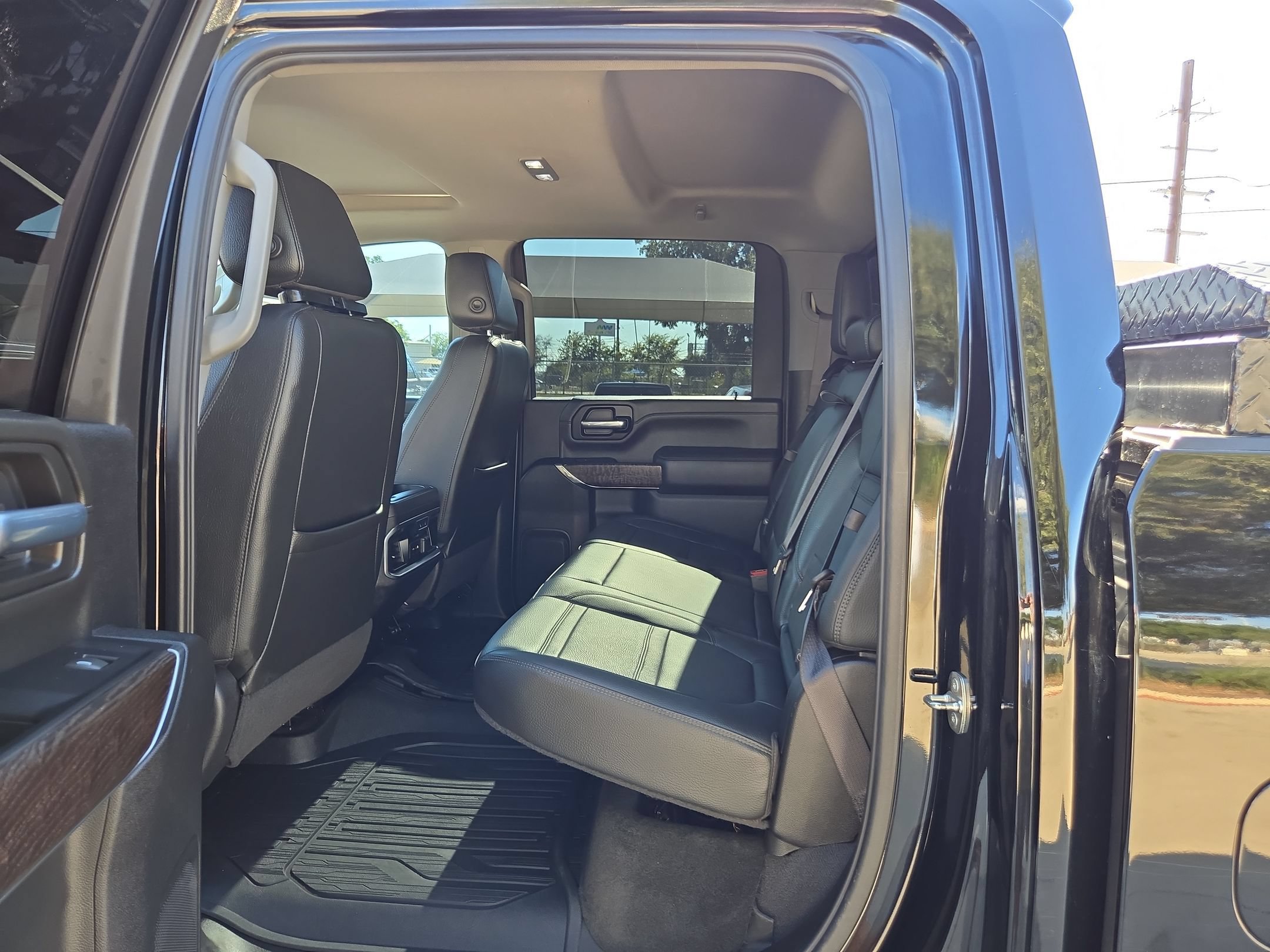 Used 2023 GMC Sierra 3500 Denali w/ Denali Ultimate Package AWD/4WD image 13