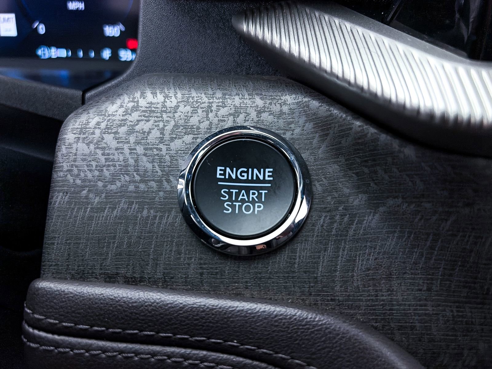 Used 2025 Ford Explorer Platinum w/ LUX Leather Package image 23