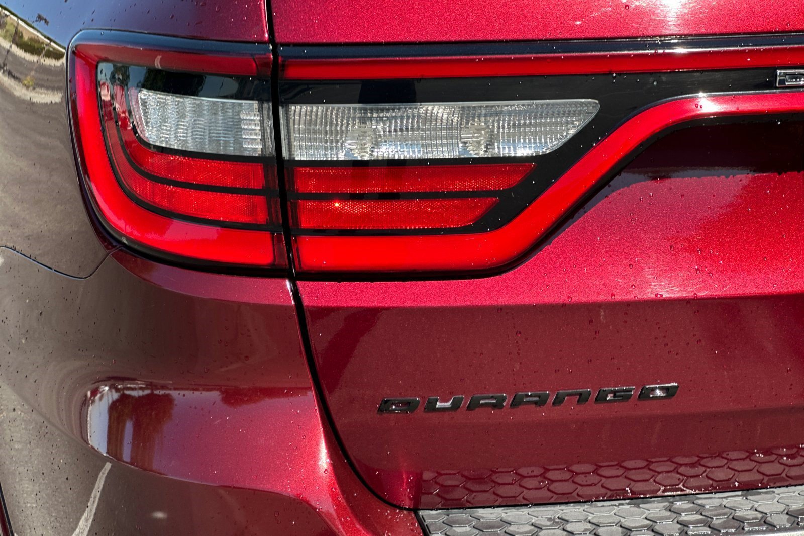 Used 2018 Dodge Durango R/T w/ Blacktop Package RWD image 28