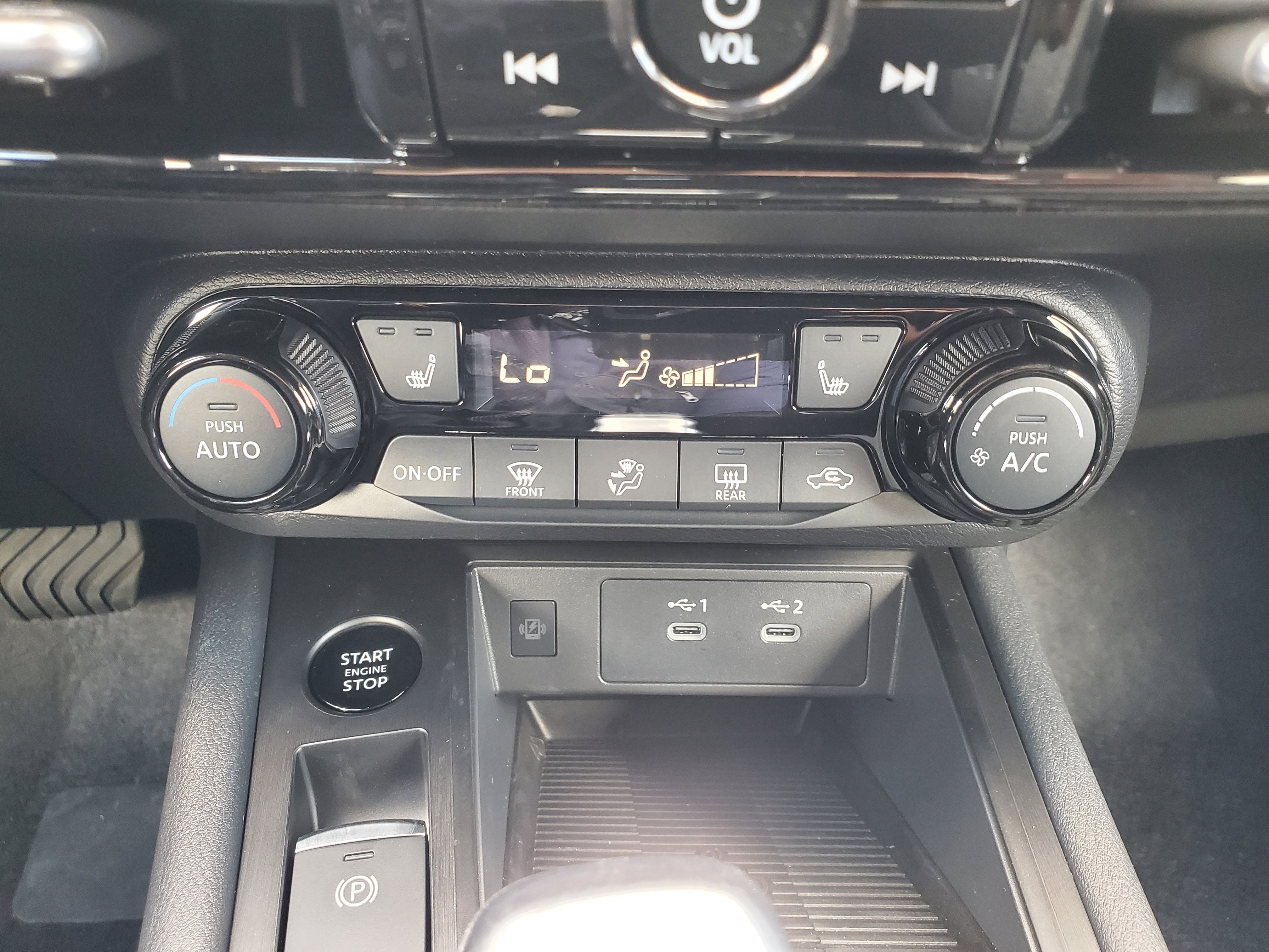 New 2026 Nissan Kicks SV AWD/4WD image 20