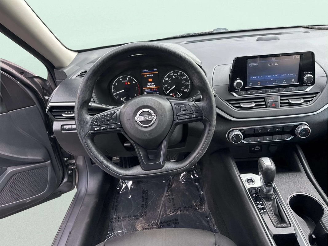 Used 2024 Nissan Altima 2.5 S FWD image 19