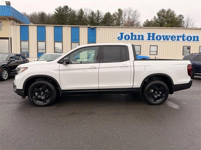 New 2026 Honda Ridgeline Black Edition image 3