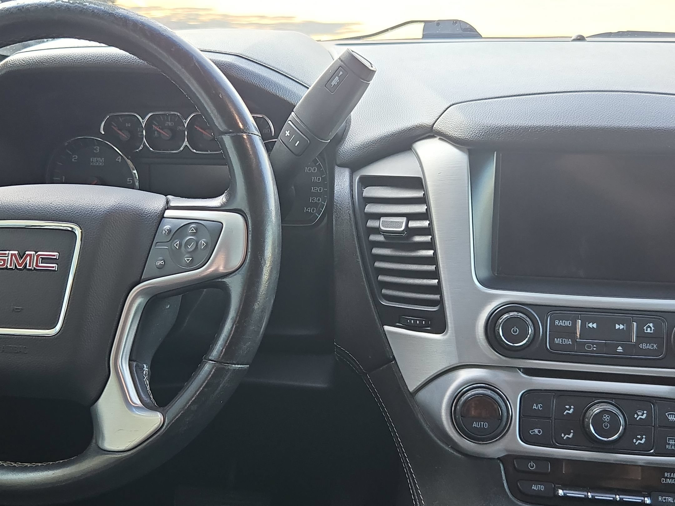 Used 2019 GMC Yukon SLE w/ SLE Value Package AWD/4WD image 33