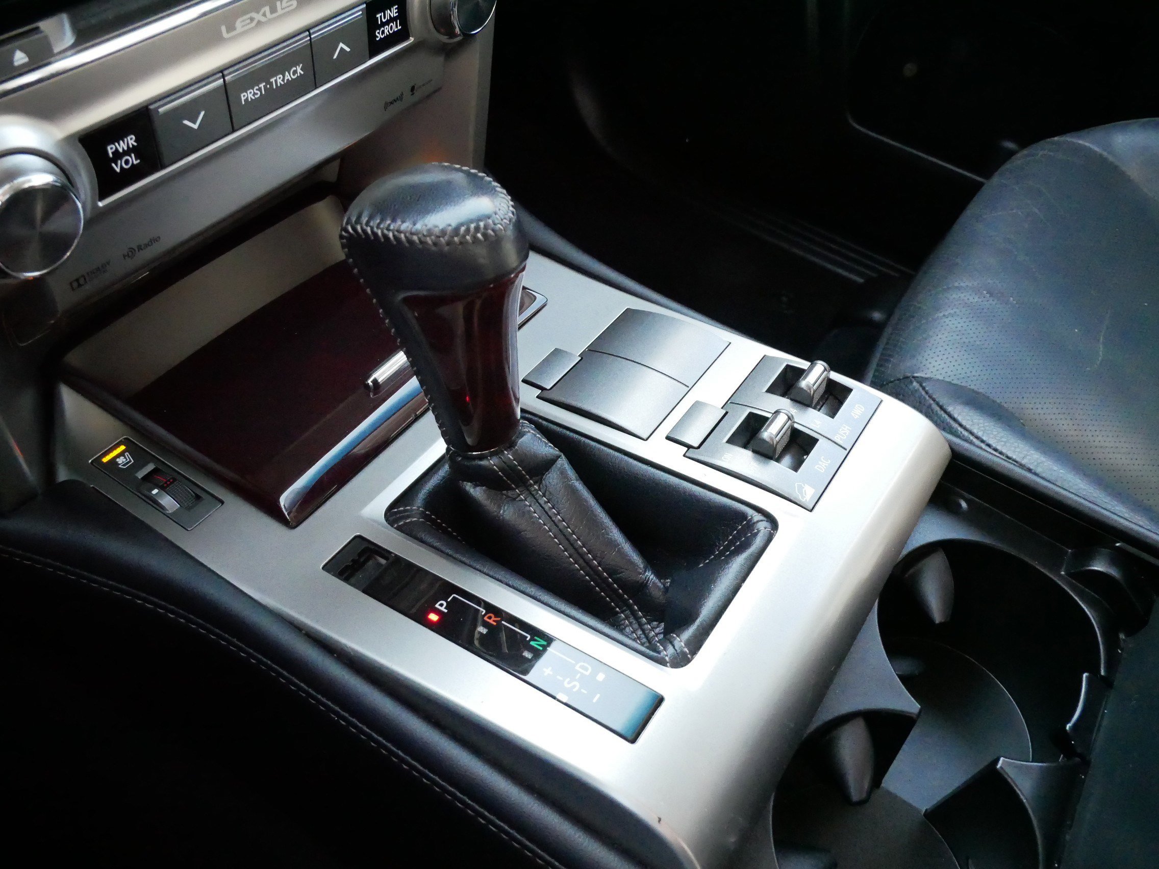 Used 2018 Lexus GX 460 Premium image 24