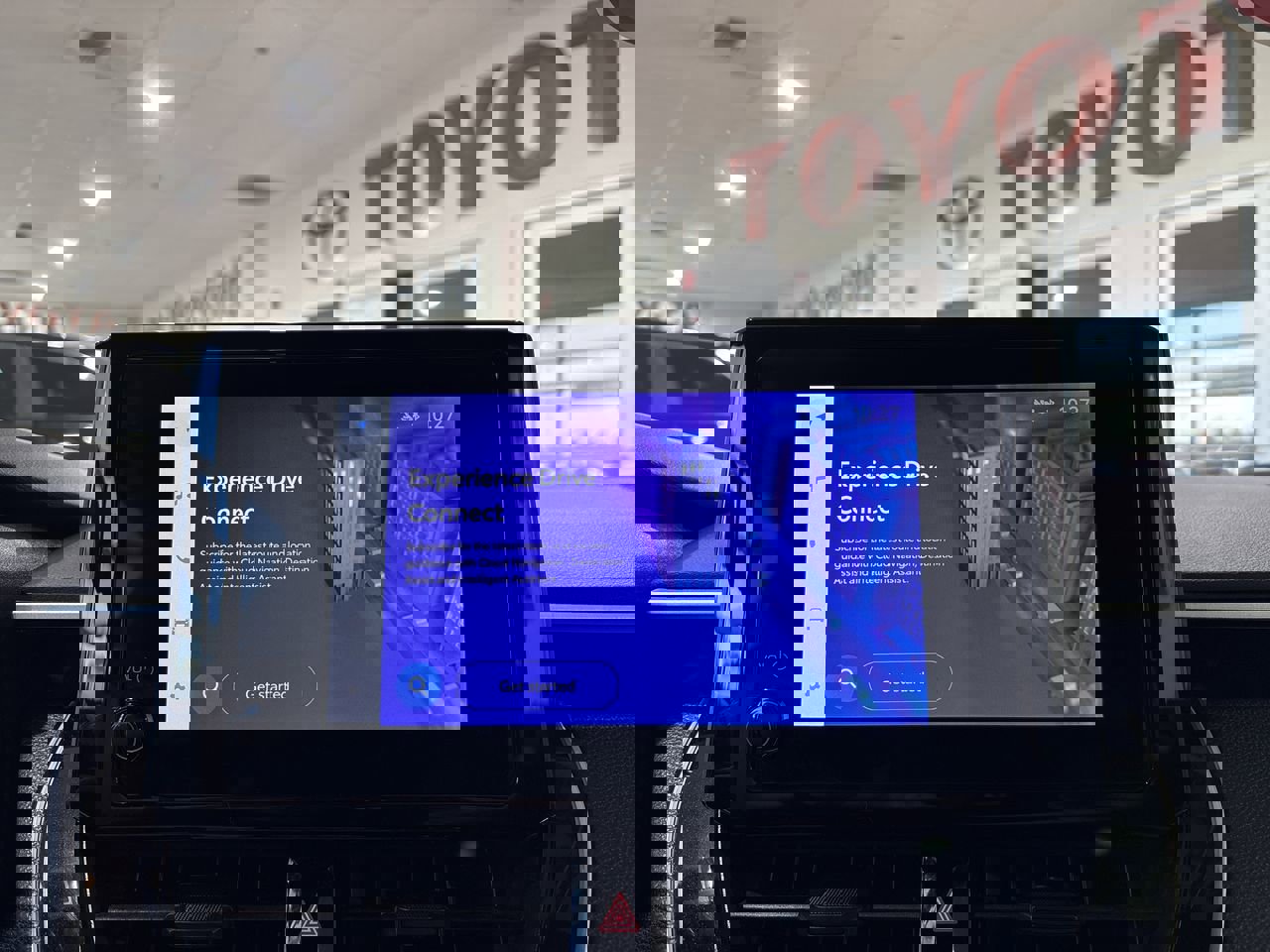 Certified 2025 Toyota Corolla SE image 19