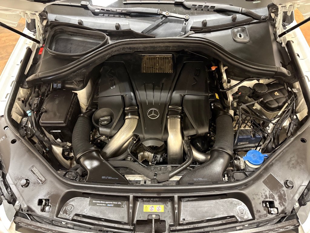 Used 2017 Mercedes-Benz GLS 550 4MATIC image 32