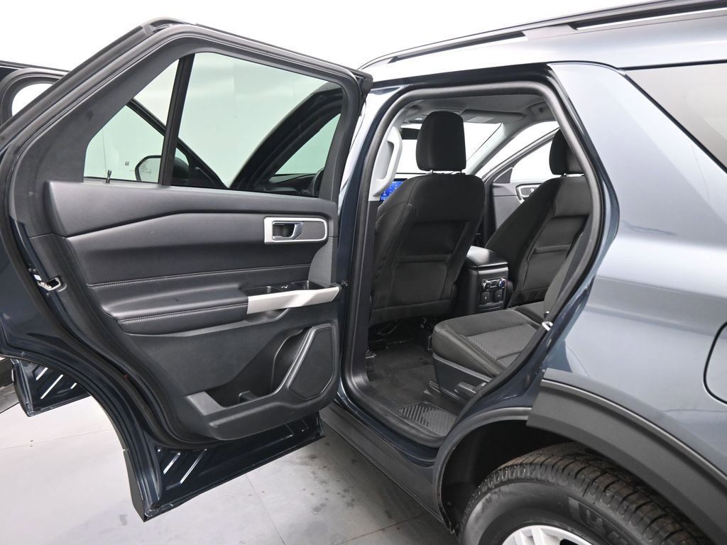 Certified 2022 Ford Explorer XLT image 19