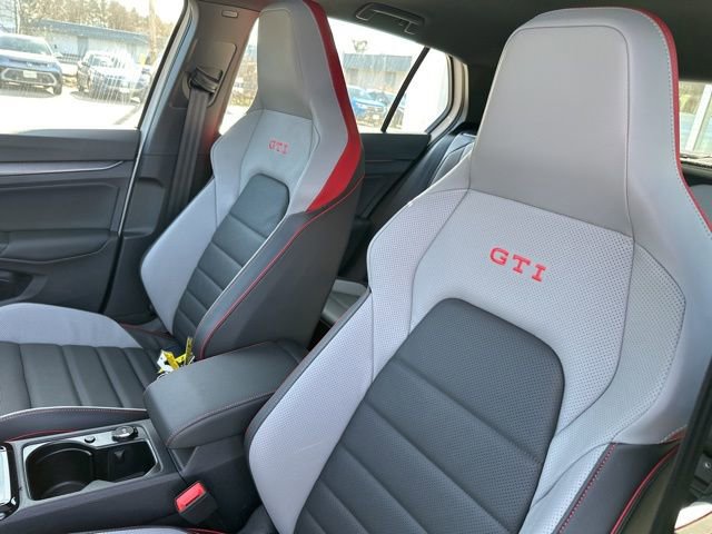 New 2026 Volkswagen GTI SE FWD image 11