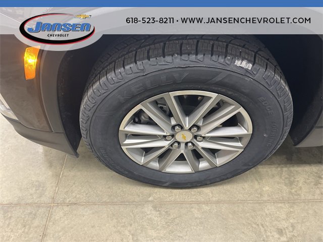 Used 2022 Chevrolet Traverse LT image 32
