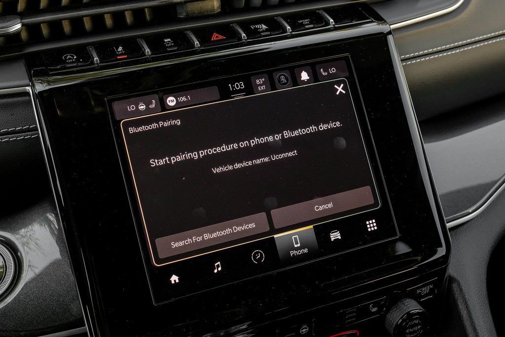 Used 2023 Jeep Grand Cherokee L Laredo image 38