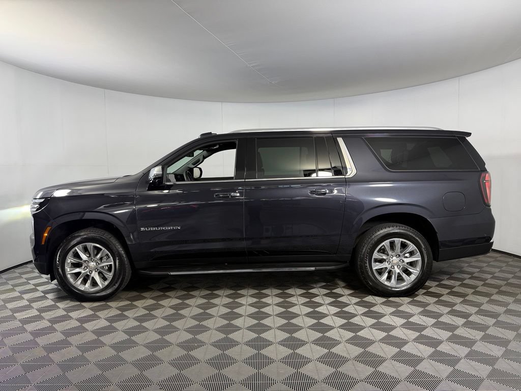 Used 2026 Chevrolet Suburban Premier AWD/4WD image 10
