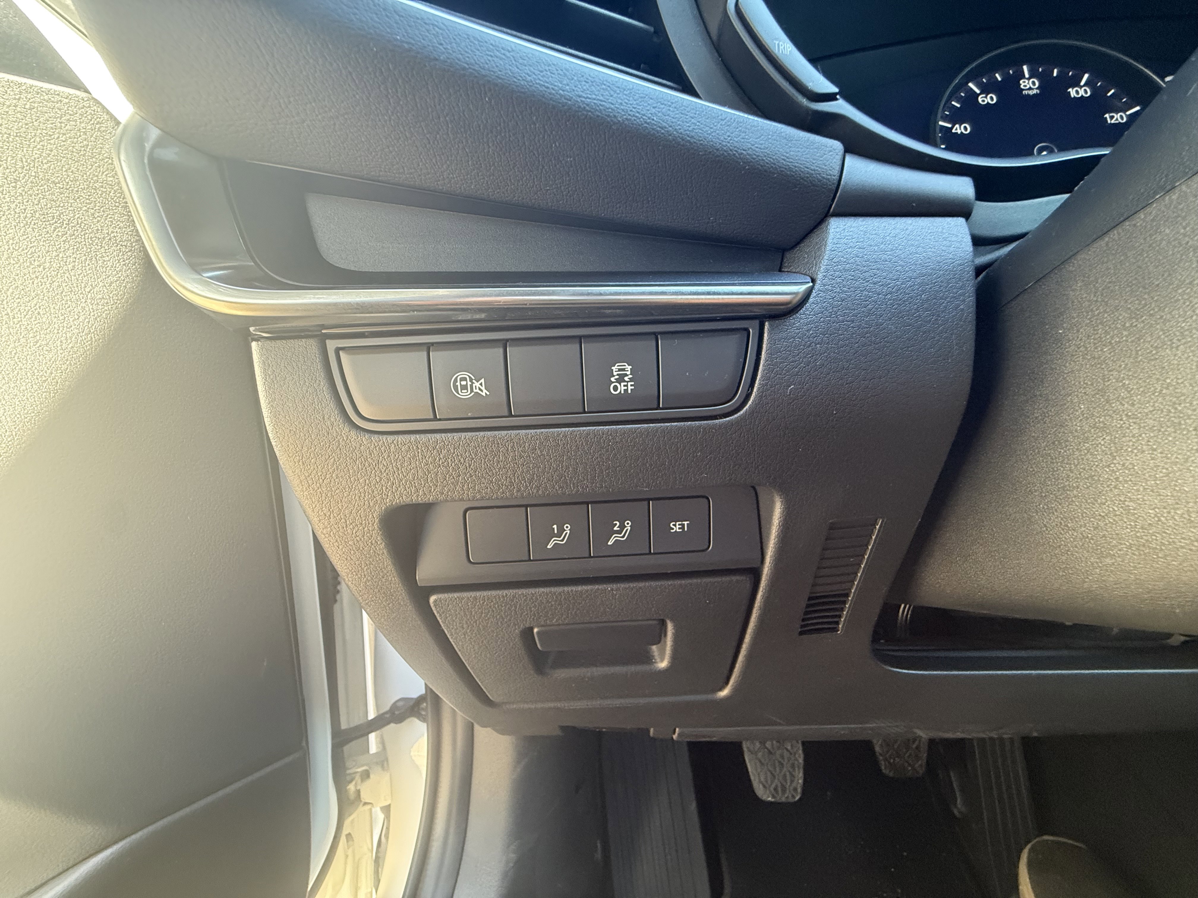 Used 2024 MAZDA MAZDA3 s FWD image 25