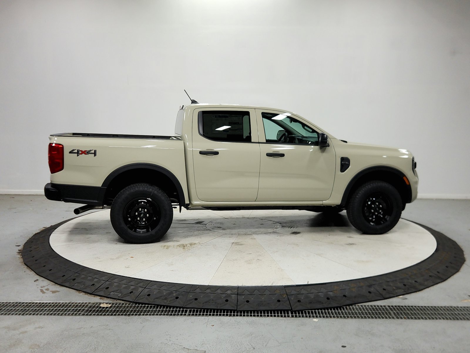 New 2026 Ford Ranger XL w/ Trailer Tow Package AWD/4WD image 9