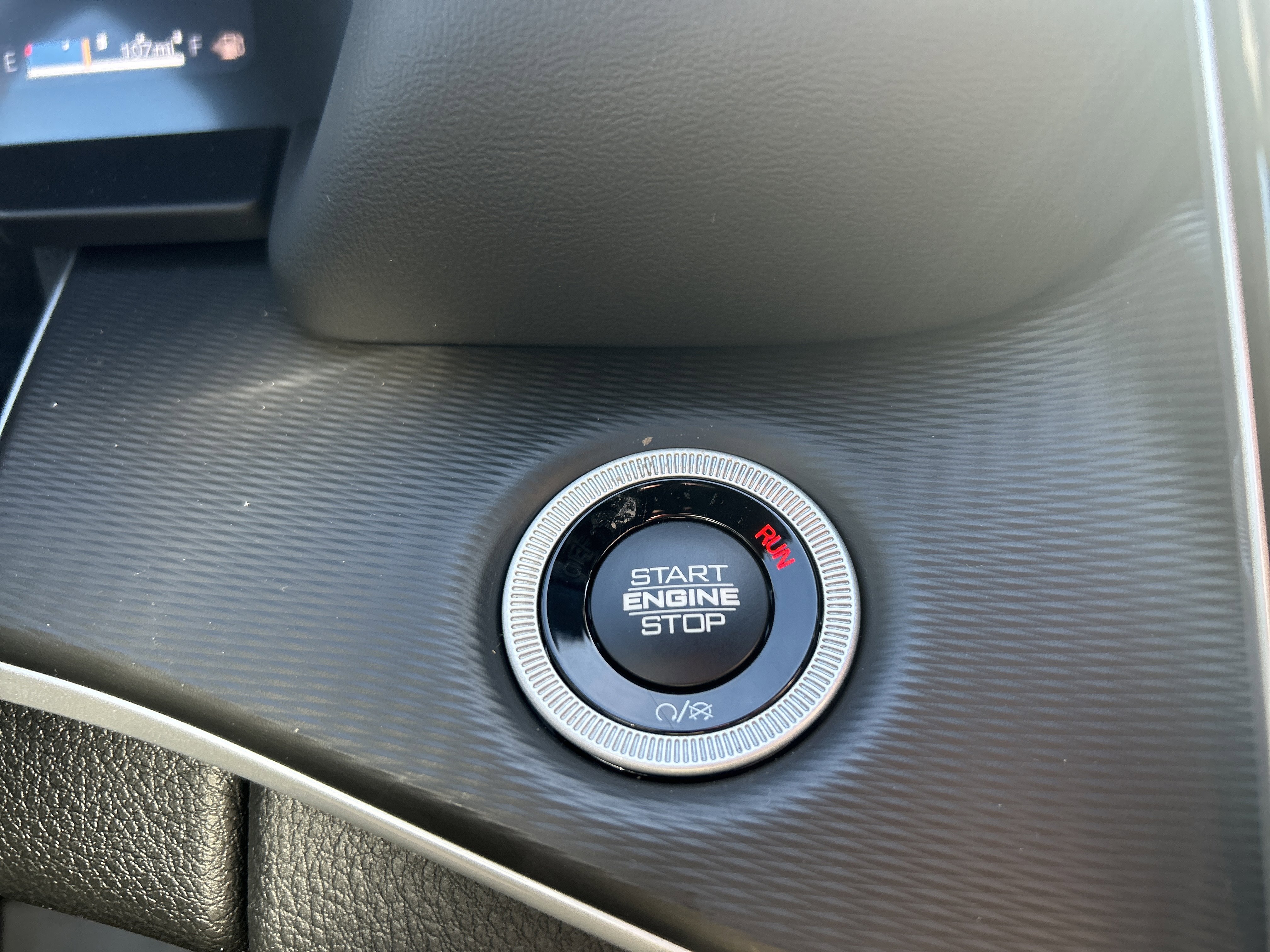 New 2025 Jeep Grand Cherokee Altitude image 26