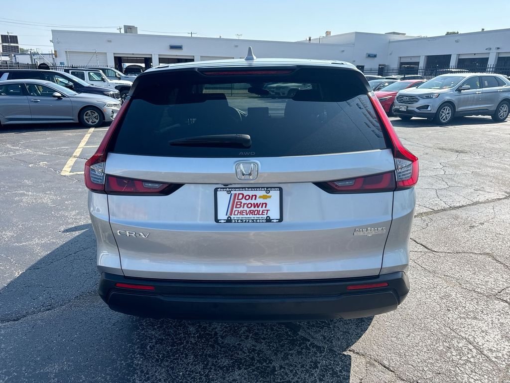 Used 2025 Honda CR-V LX image 38