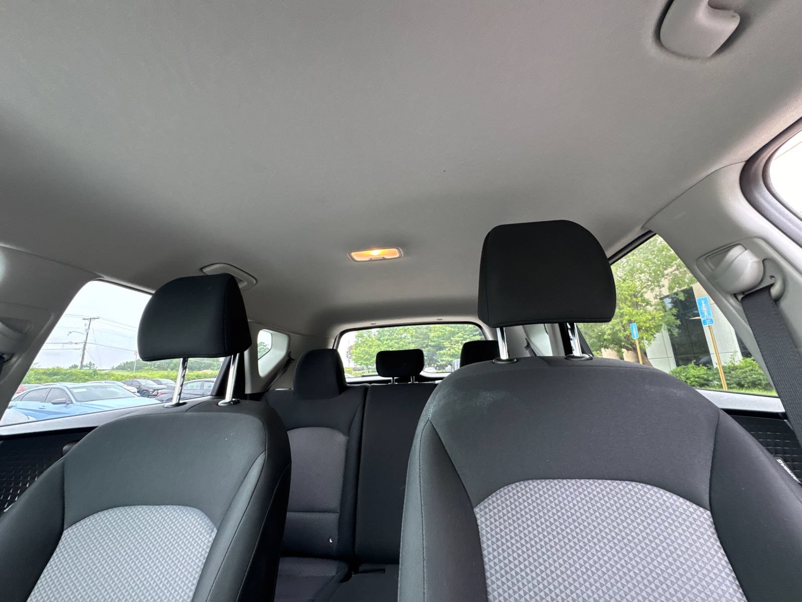Used 2025 Kia Soul LX w/ LX Technology Package FWD image 30
