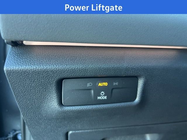 New 2026 Volkswagen Tiguan SE R-Line image 9