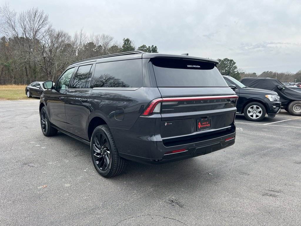 New 2026 Lincoln Navigator L Reserve w/ Jet Appearance Package image 4