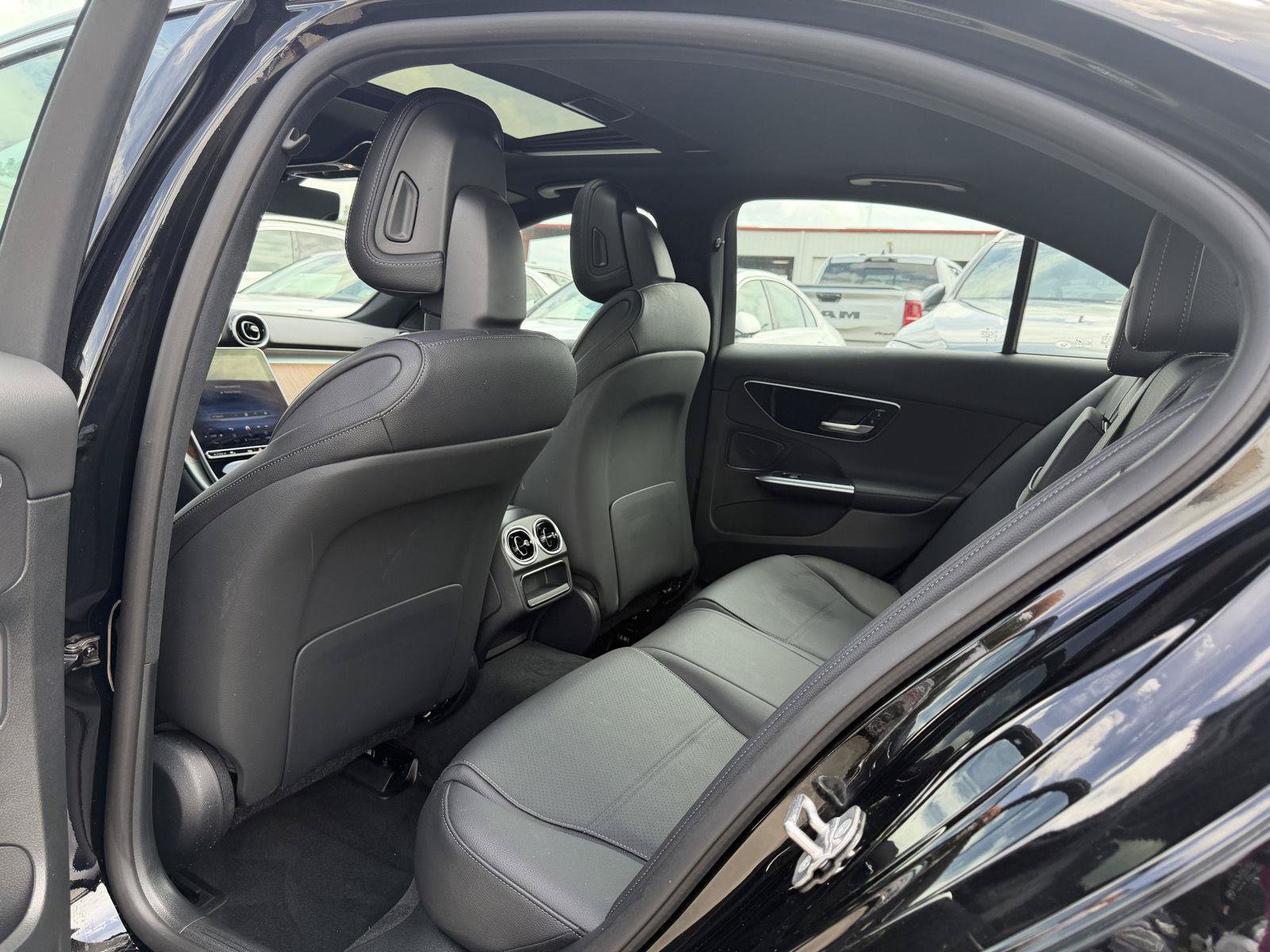 Certified 2025 Mercedes-Benz C 300 4MATIC Sedan image 17