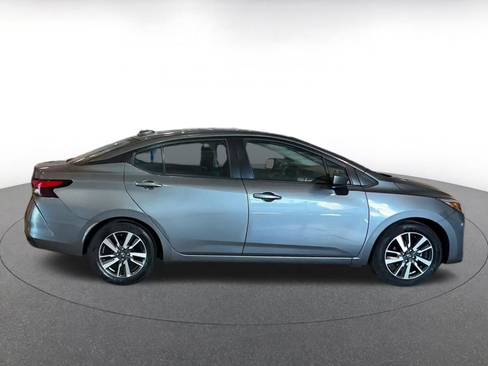 Used 2025 Nissan Versa SV image 16