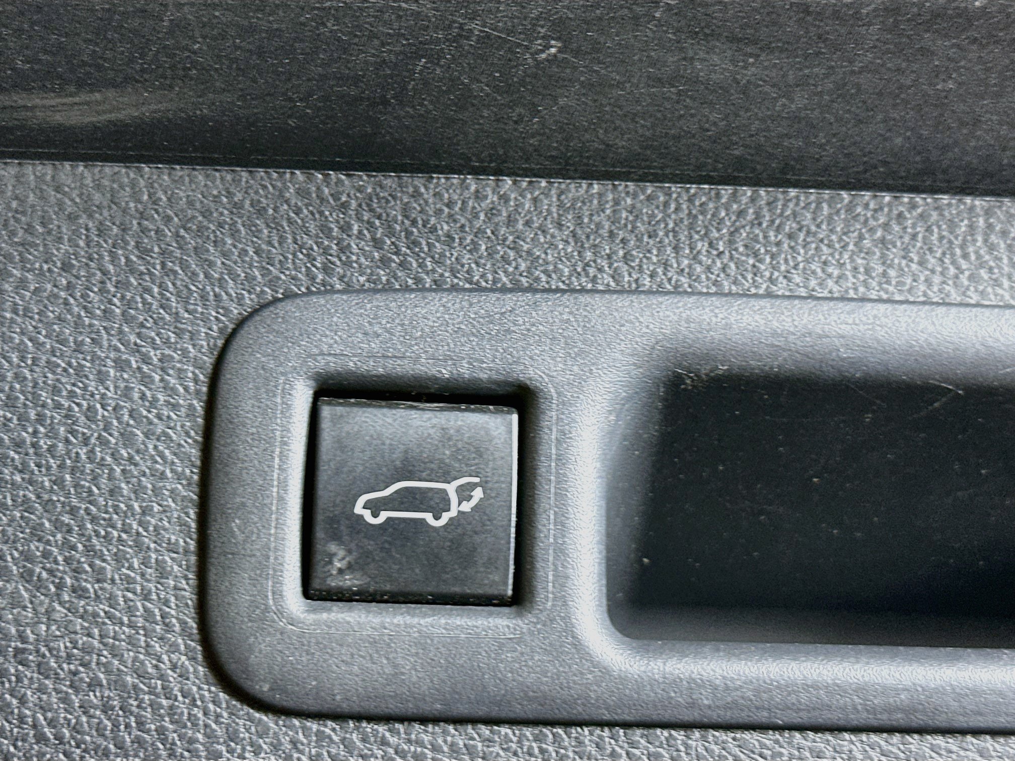 Used 2023 Toyota Highlander XLE FWD image 33