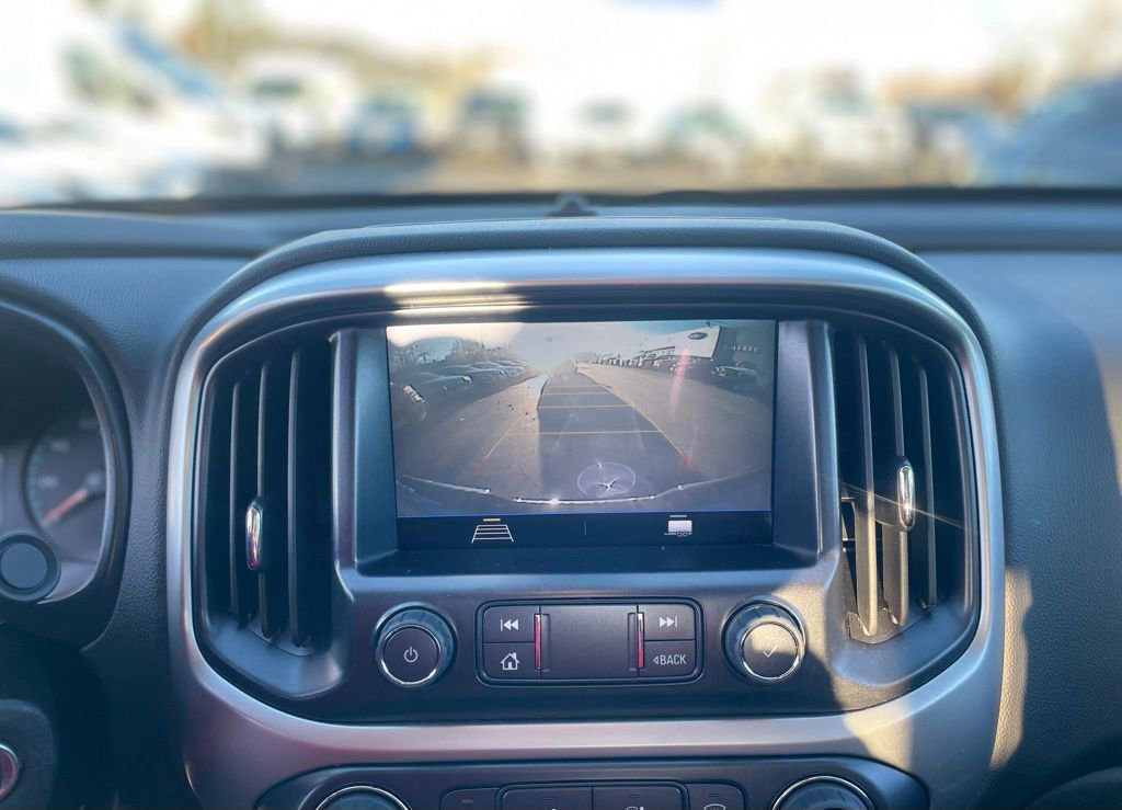 Used 2022 Chevrolet Colorado LT w/ Luxury Package image 16