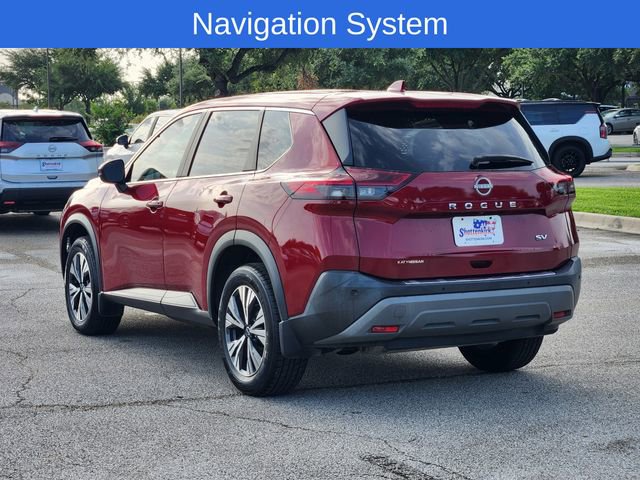 Used 2022 Nissan Rogue SV image 3