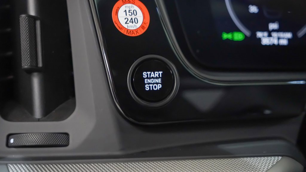 Certified 2025 Porsche Cayenne Coupe image 25