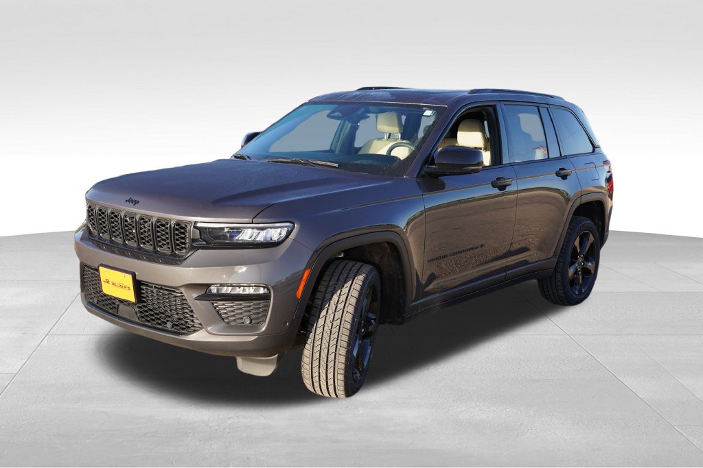 Certified 2025 Jeep Grand Cherokee Limited w/ Luxury Tech Group II AWD/4WD image 11