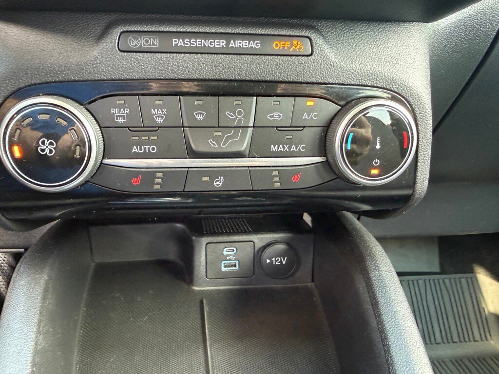 Used 2022 Ford Escape SE w/ Cold Weather Package AWD/4WD image 31