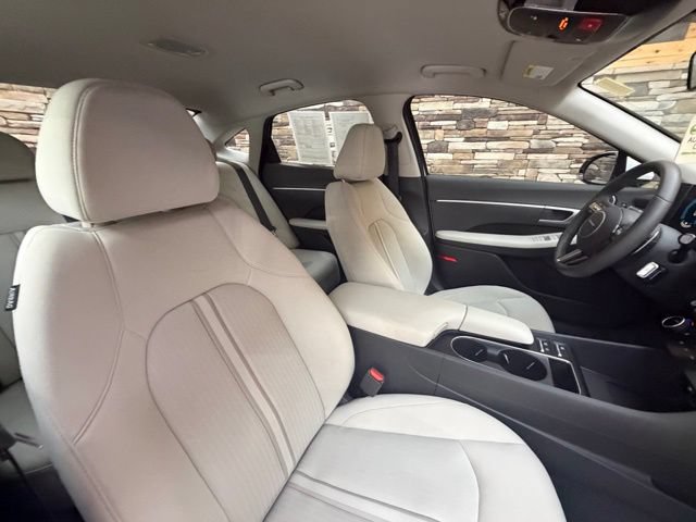 Used 2026 Hyundai Sonata SEL FWD image 17