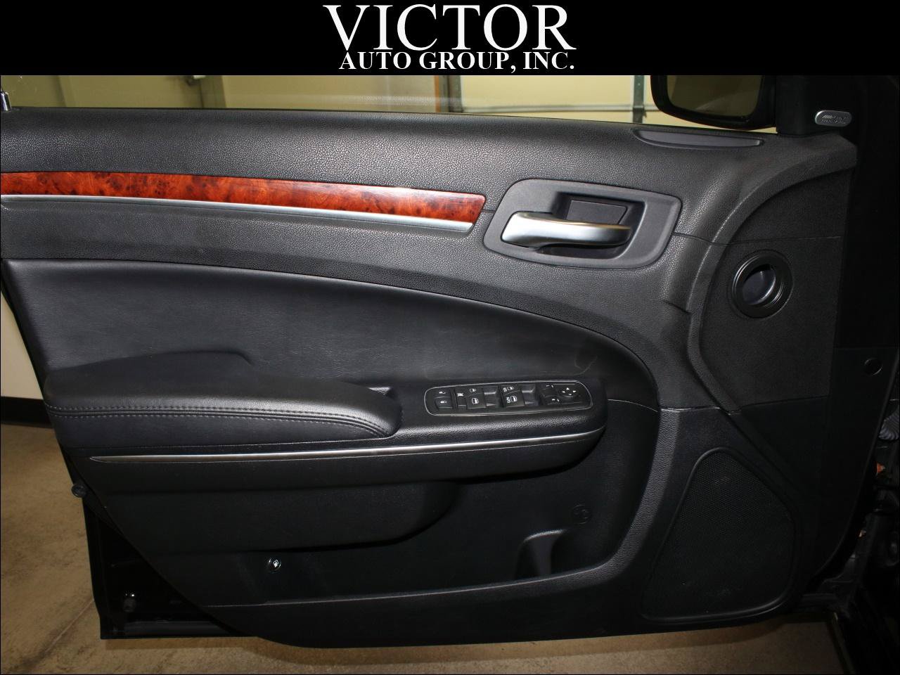 Used 2012 Chrysler 300 Limited RWD image 15