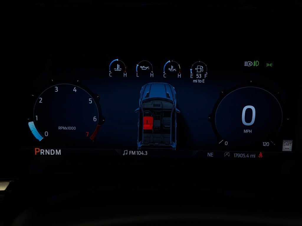 Used 2025 Ford F150 Lariat w/ Equipment Group 501A Mid image 14