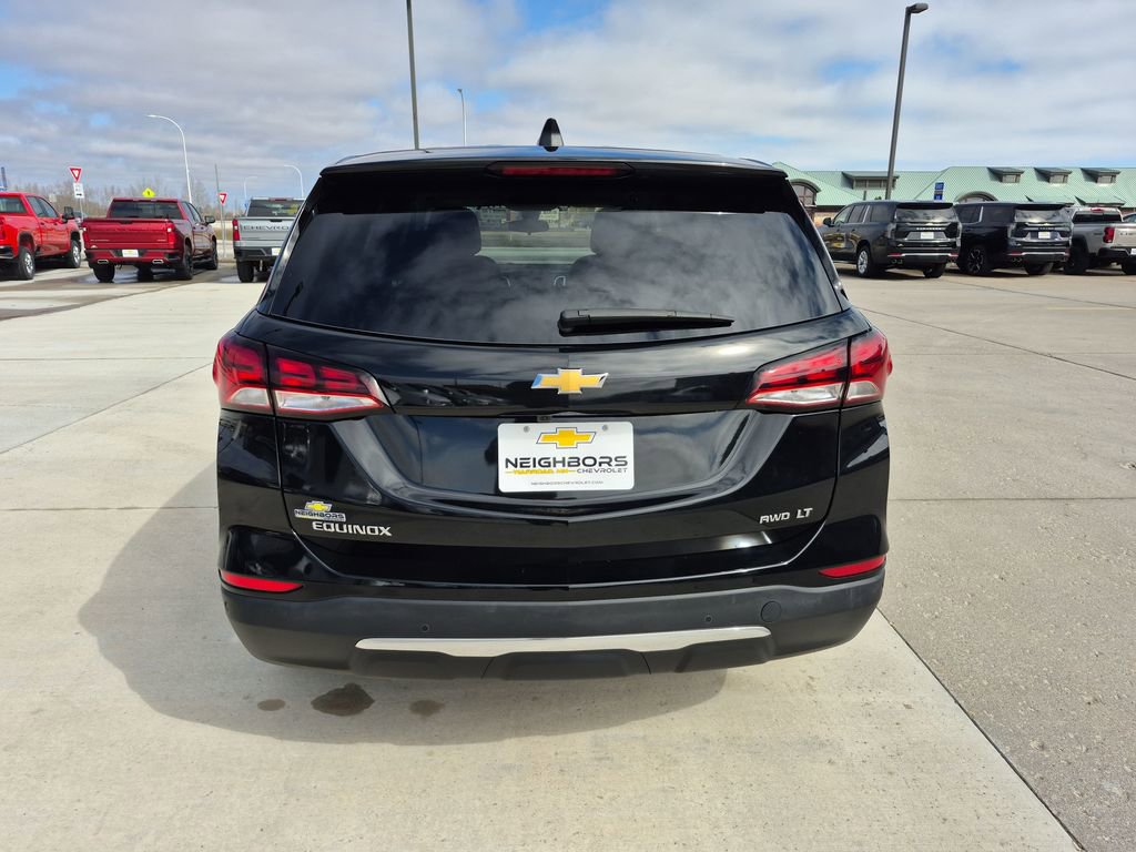 Used 2024 Chevrolet Equinox LT w/ LPO, Floor Liner Package image 4