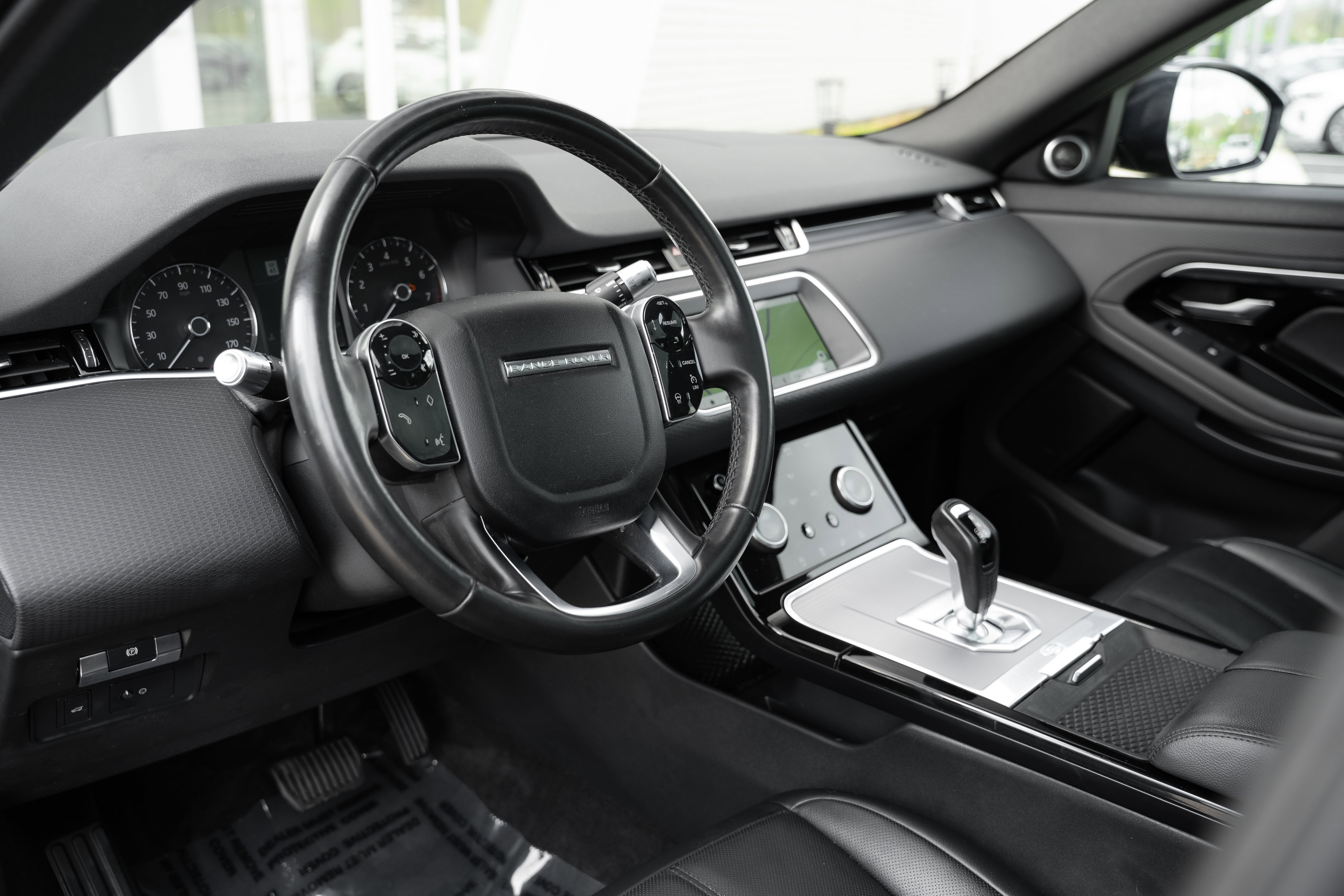 Used 2020 Land Rover Range Rover Evoque S image 10